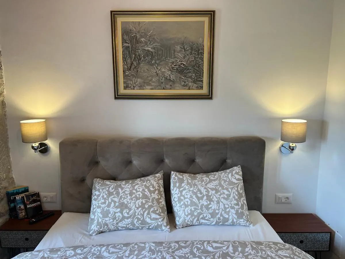 Villa Mavrici, Neighbors Free بوزت بيت للعطل