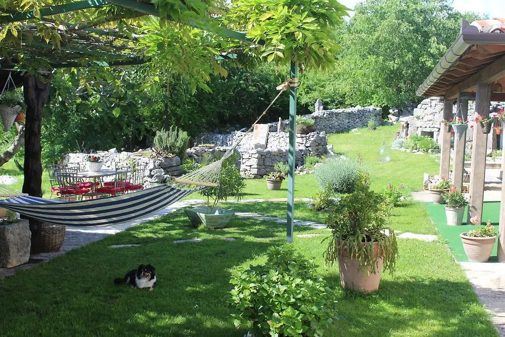 Villa Mavrici, Neighbors Free Buzet Holiday home
