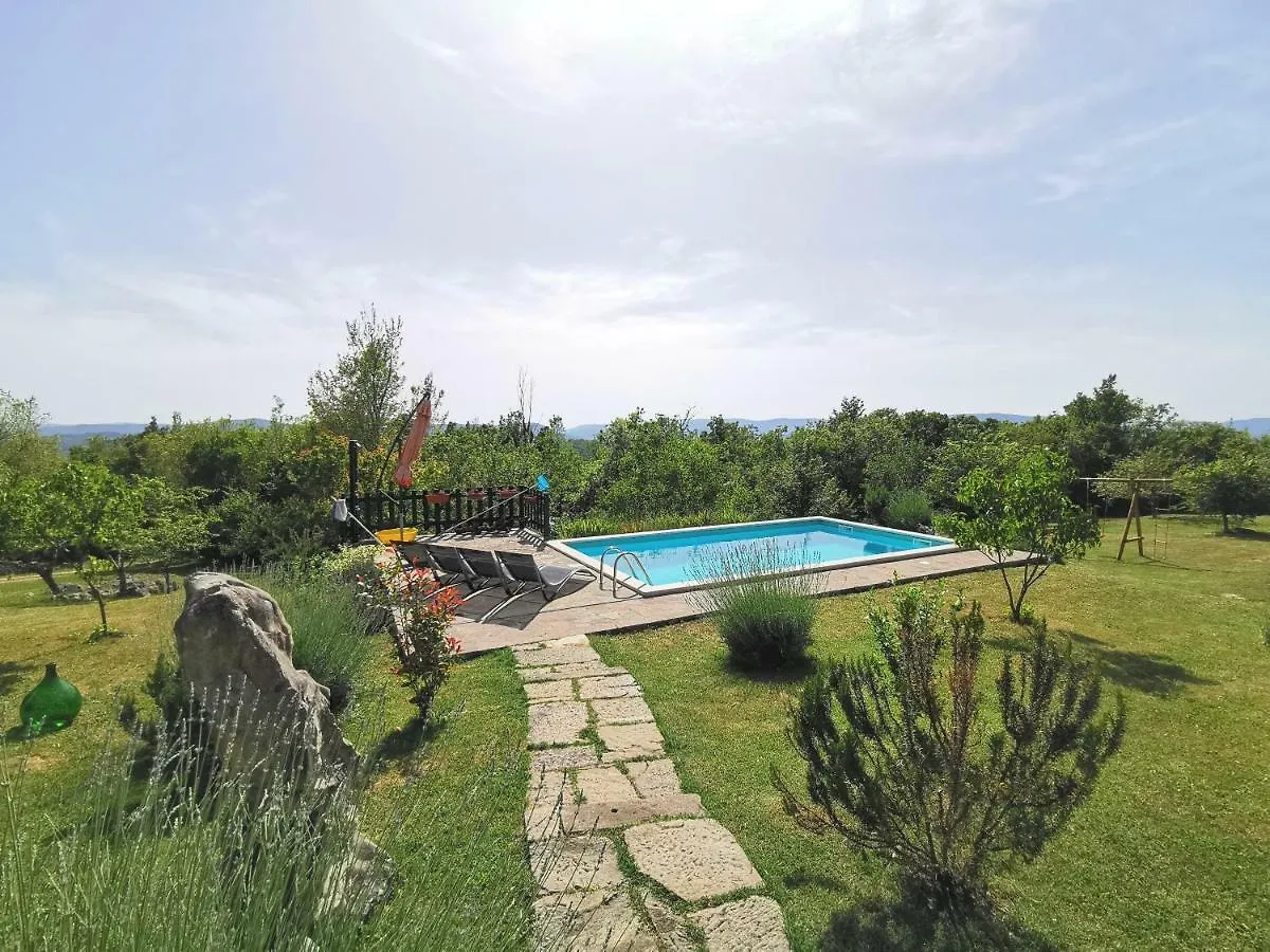 Holiday home Villa Mavrici, Neighbors Free Buzet
