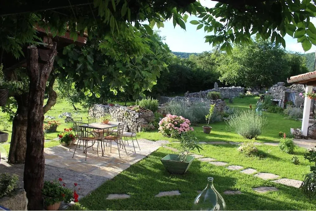 Holiday home Villa Mavrici, Neighbors Free Buzet